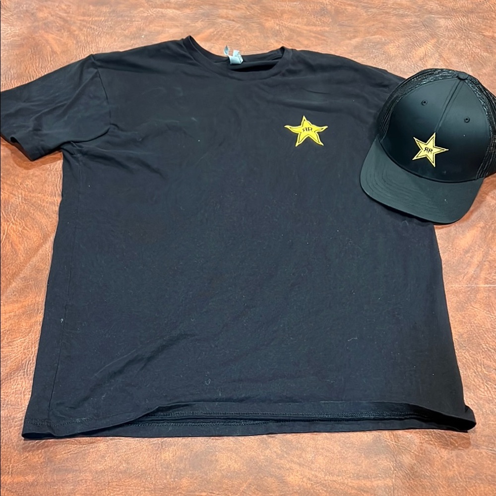 Black T-Shirt and SnapBack